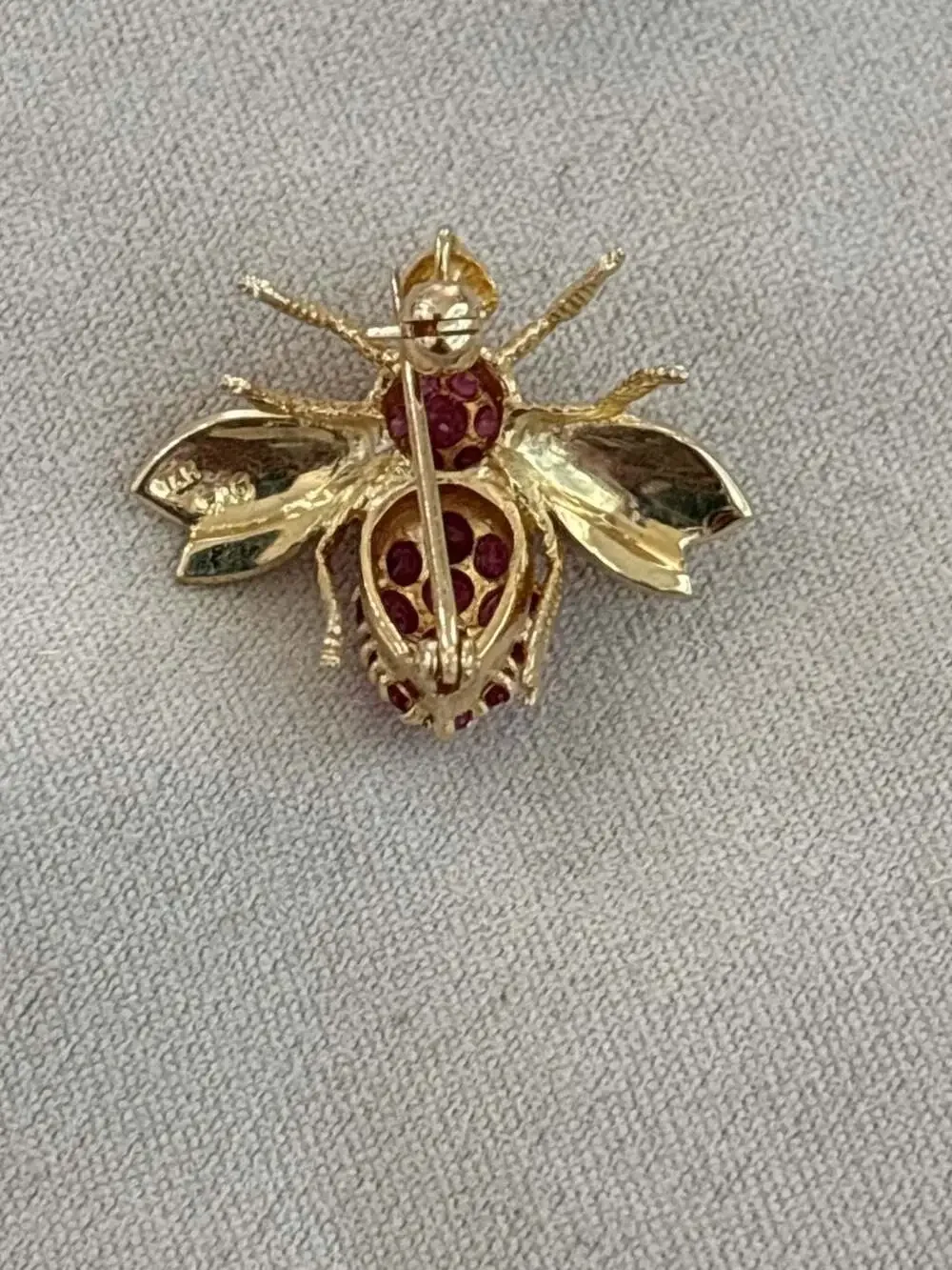 Vintage New 14K Yellow Gold Ruby Bee Brooch Pin Gorgeous Color!